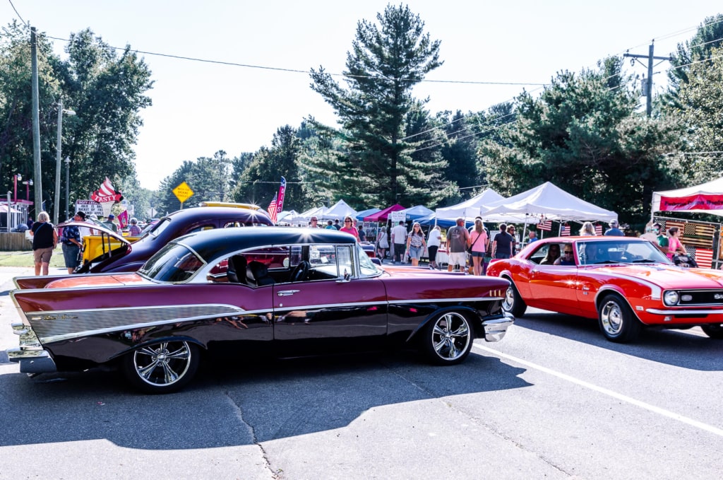 Silver Lake Sand Dunes Apple & BBQ Festival